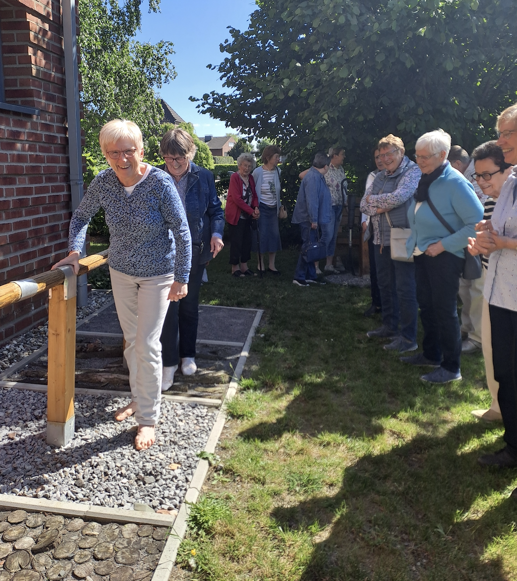 KFD Ottmarsbocholt zu Besuch in der Caritas Tagespflege Senden – Natürlich. Gesund. Gemeinsam.